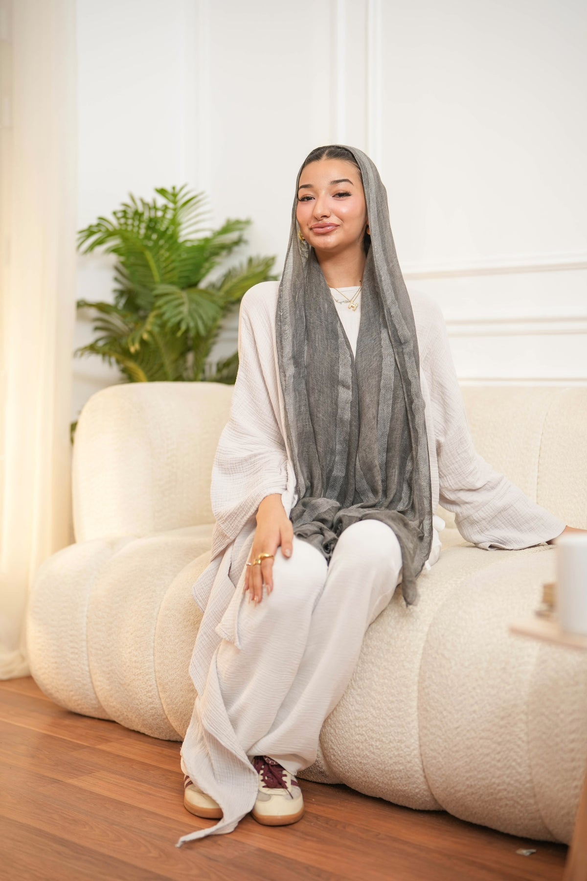 Mid Grey | Strata